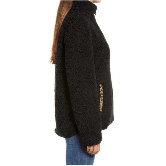 Thread & Supply Wubby Fleece Pullover XS Black Leopard - Picture 2 of 6